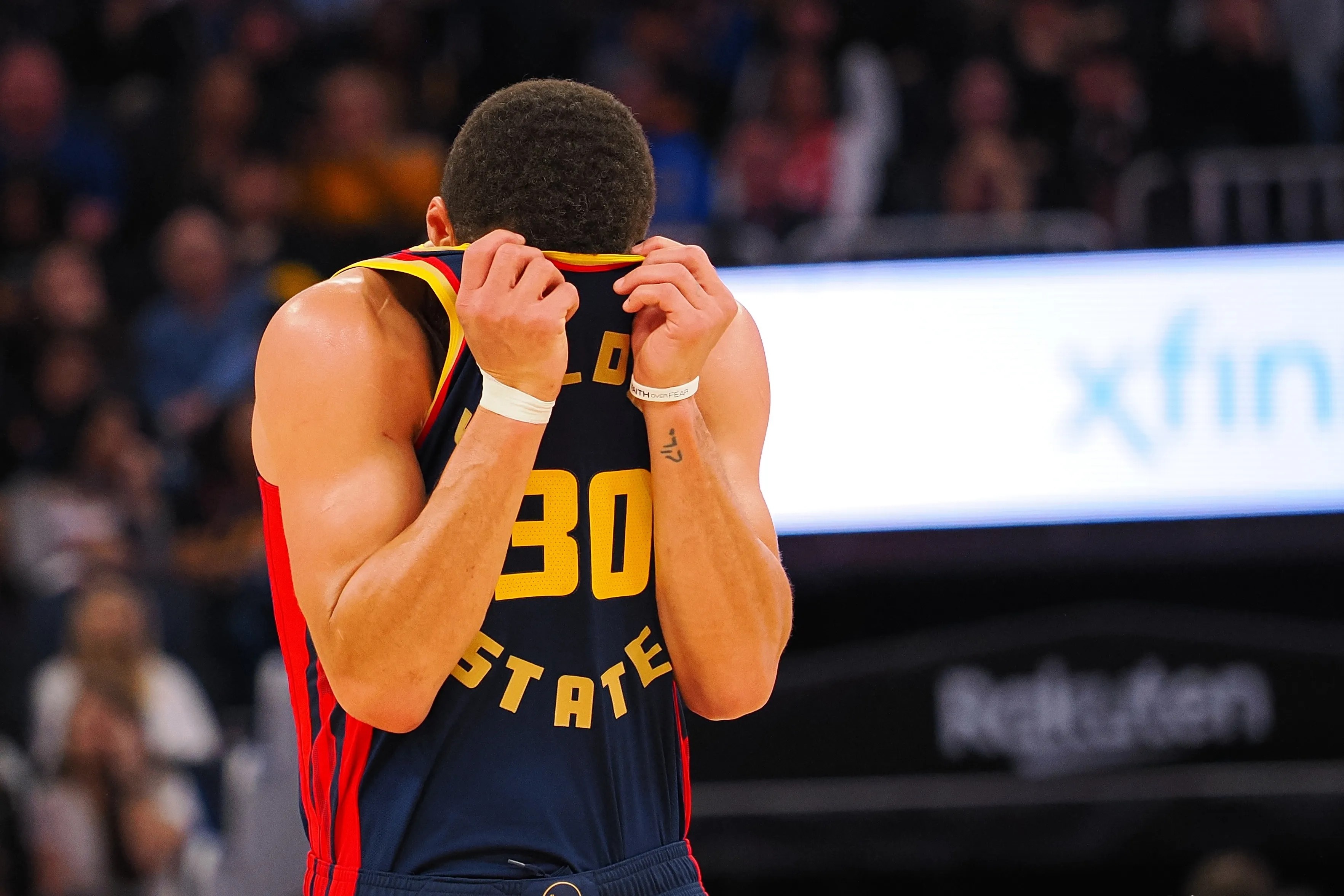 开云-关于库里重要时刻出色发挥，C9带队取胜！的信息